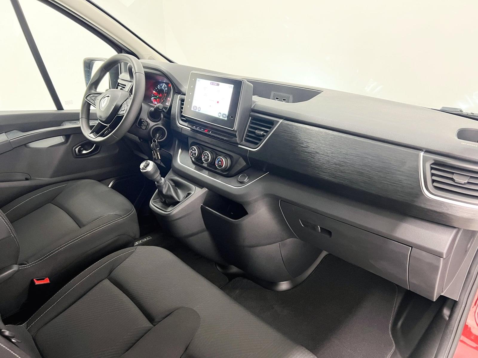 RENAULT TRAFIC 2.0DCI 110CV 33