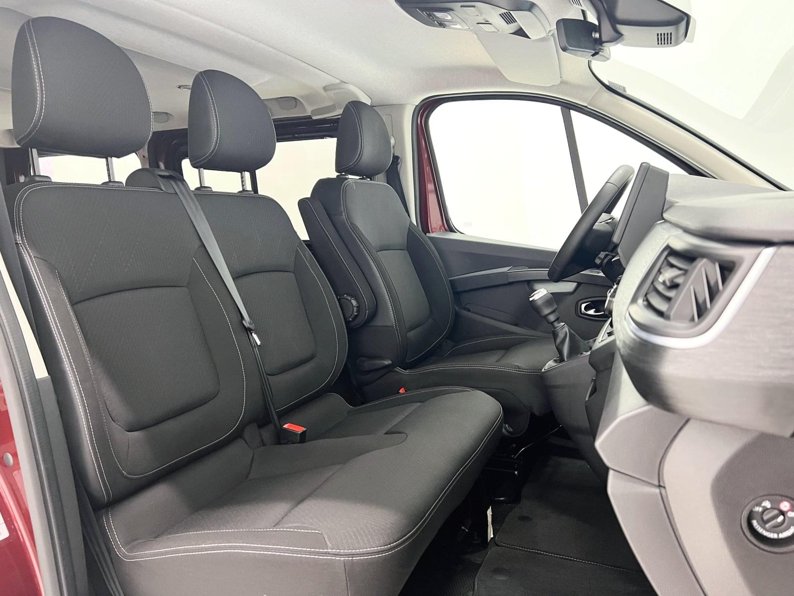 RENAULT TRAFIC 2.0DCI 110CV 35