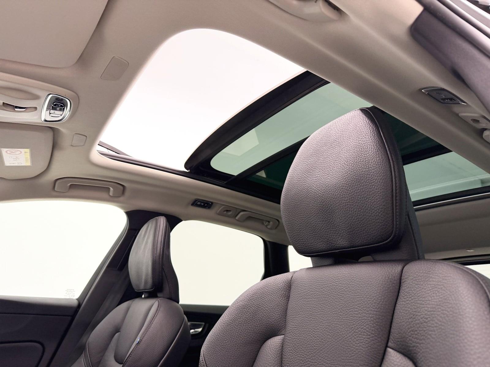 VOLVO XC60 2.0 T6 INSCRIPTION AUTO 340CV 24 