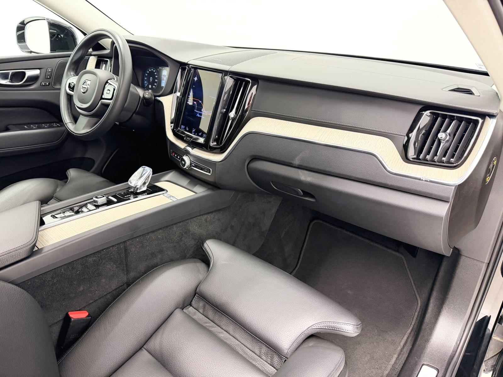 VOLVO XC60 2.0 T6 INSCRIPTION AUTO 340CV 36 