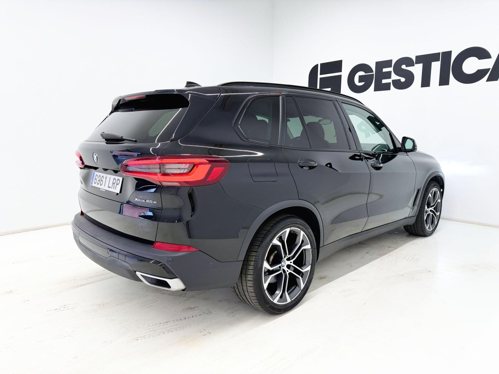 BMW X5 XDRIVE45E 394 CV 21