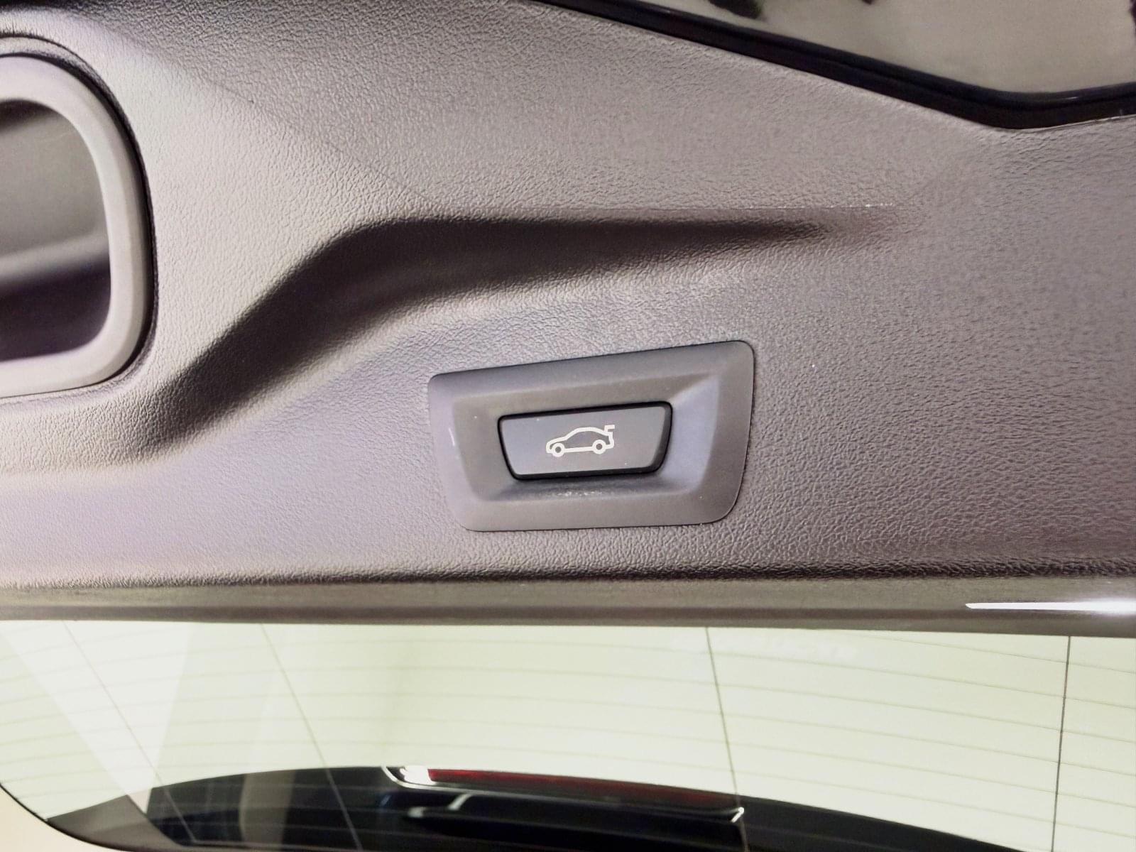 BMW X5 XDRIVE45E 394 CV 18