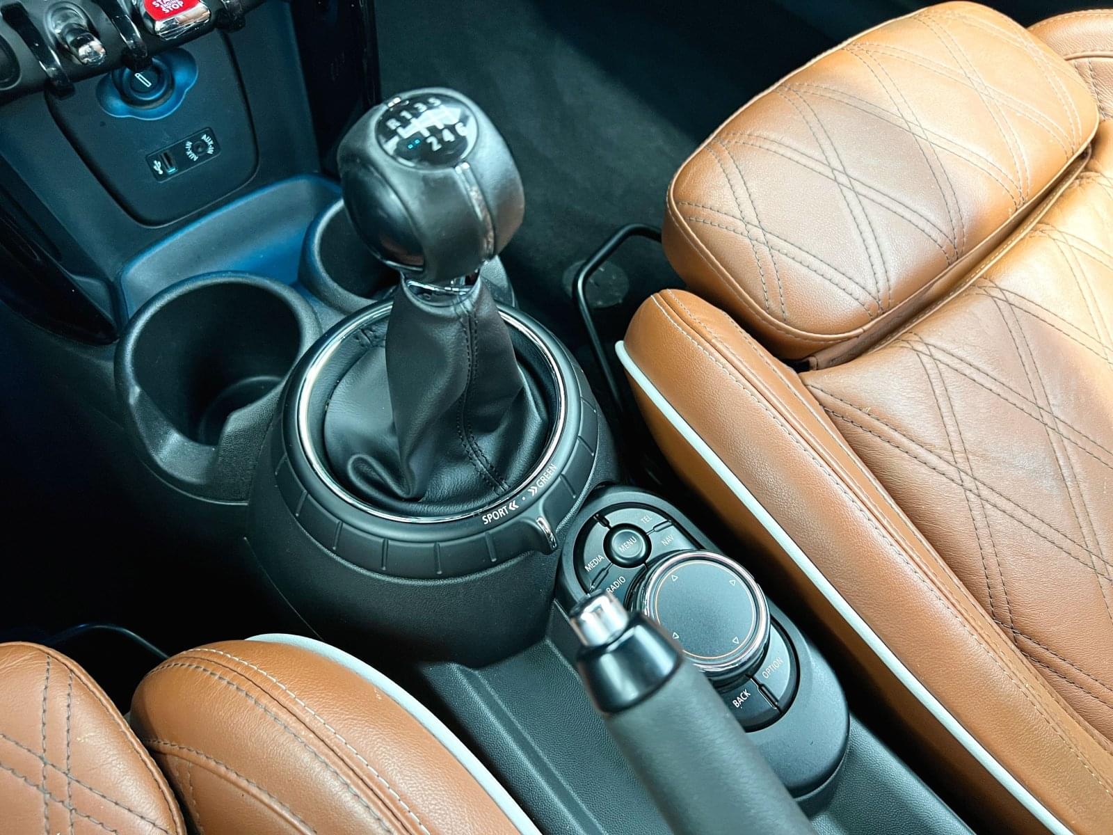 MINI MINI COOPER CABRIO 38