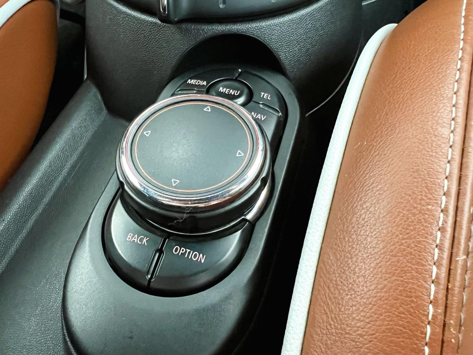 MINI MINI COOPER CABRIO 39