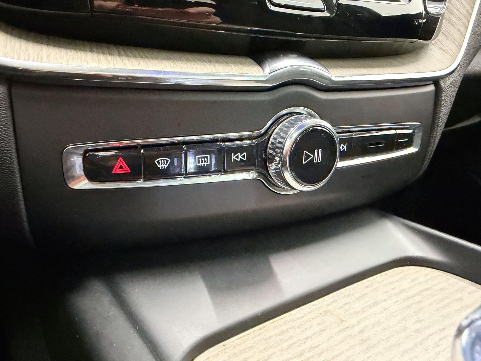 VOLVO XC60 2.0 T8 AWD INSCRIPTION AUTO 390CV 39 