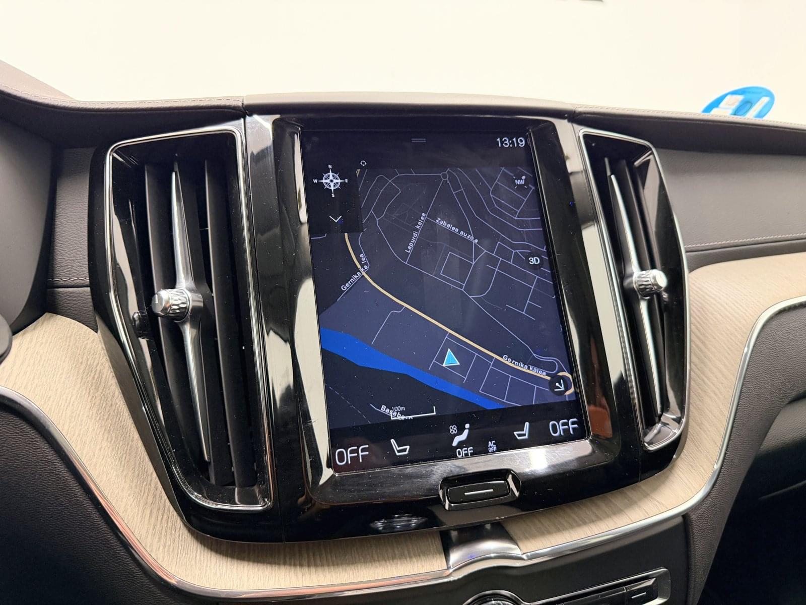 VOLVO XC60 2.0 T8 AWD INSCRIPTION AUTO 390CV 36 