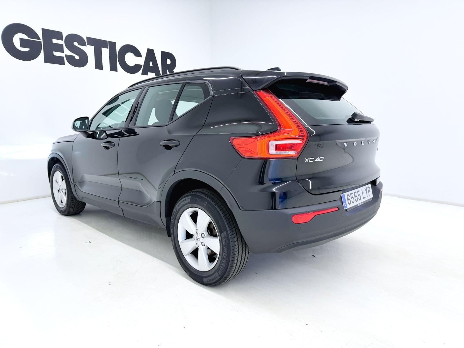 VOLVO XC40 ESSENTIAL  1.5 130CV MT6 E6D 10 