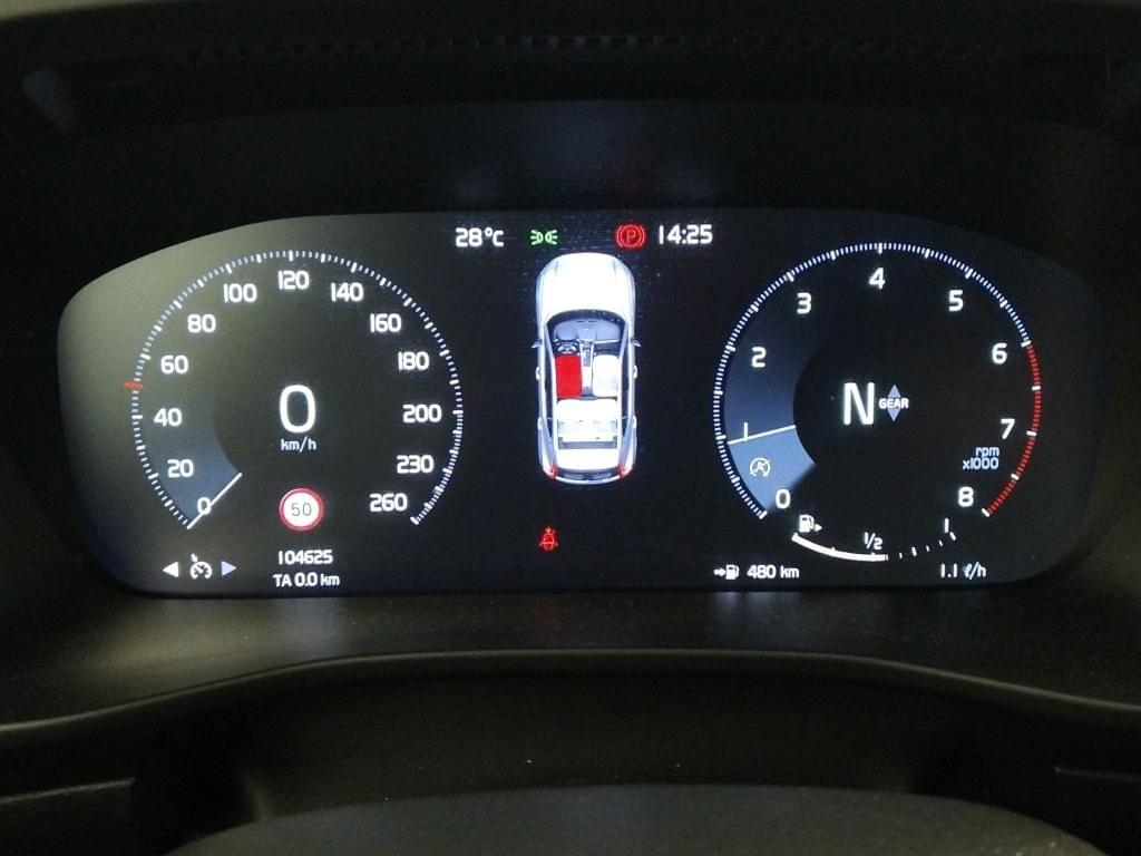 VOLVO XC40 ESSENTIAL  1.5 130CV MT6 E6D 6 