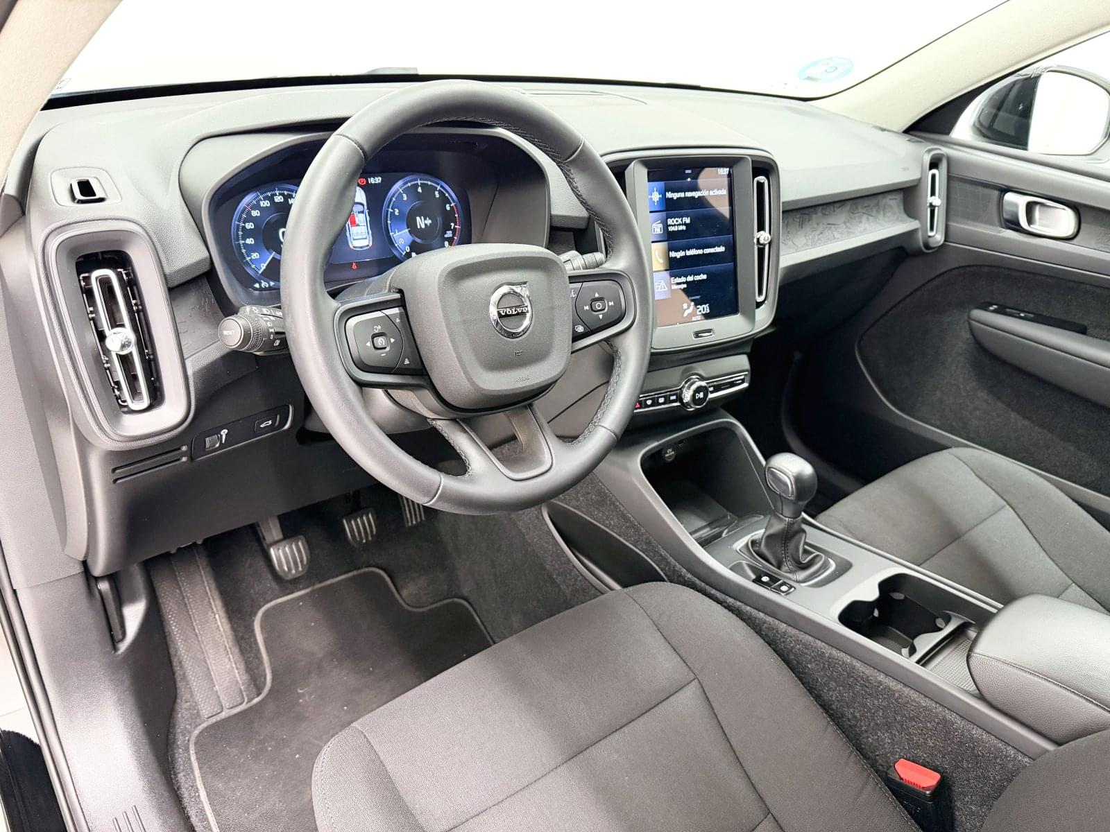 VOLVO XC40 ESSENTIAL  1.5 130CV MT6 E6D 25 