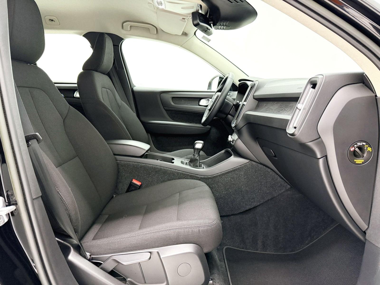 VOLVO XC40 ESSENTIAL  1.5 130CV MT6 E6D 37 