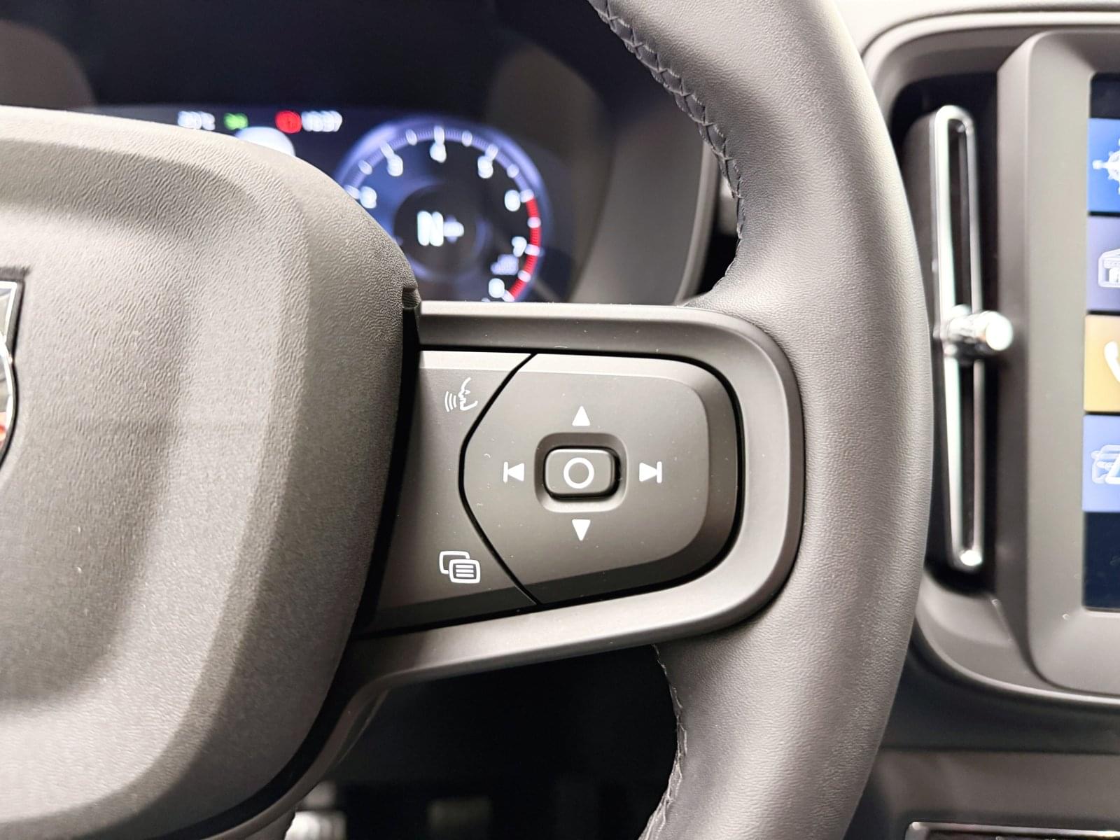 VOLVO XC40 ESSENTIAL  1.5 130CV MT6 E6D 29 