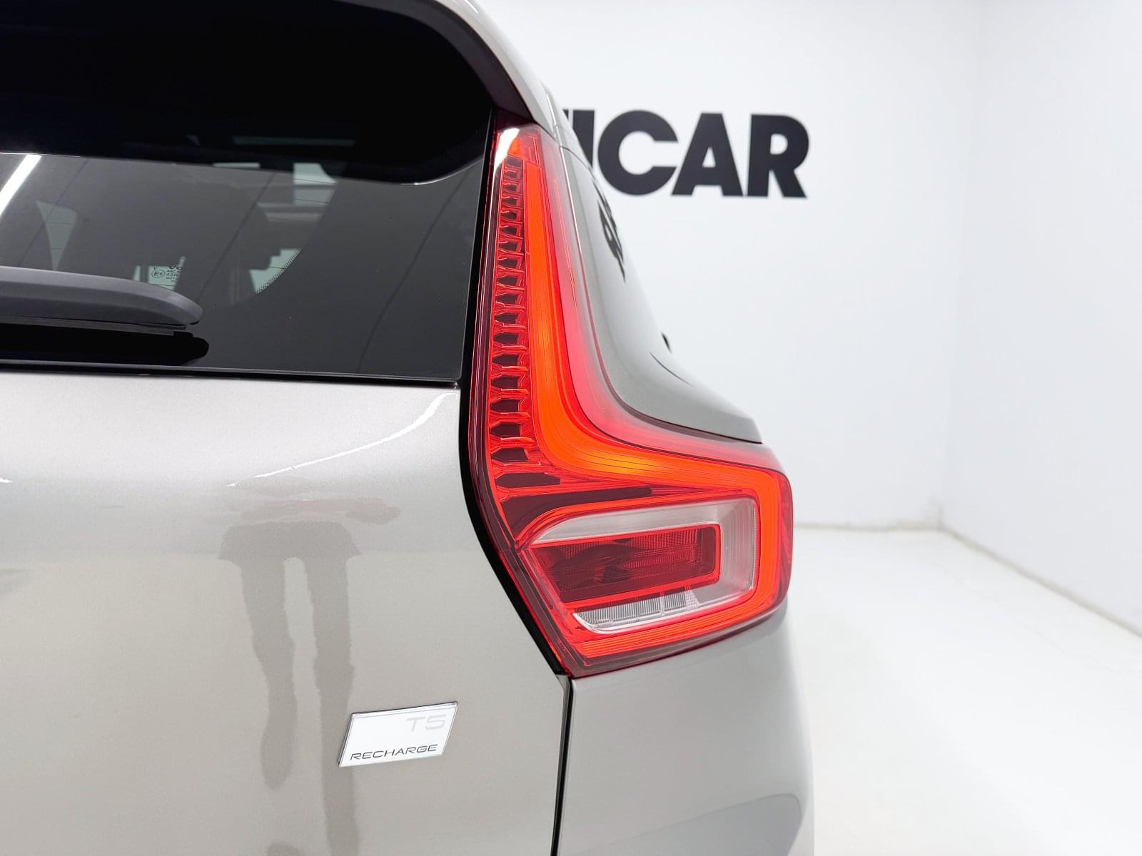 VOLVO XC40 1.5 PLUG-IN HYBRID INSCRIPTION T5 262CV 19 