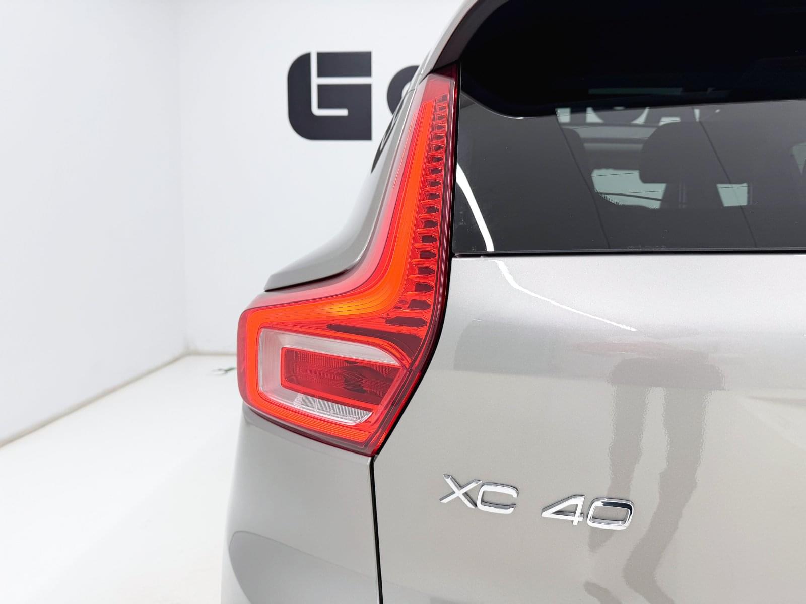 VOLVO XC40 1.5 PLUG-IN HYBRID INSCRIPTION T5 262CV 12 