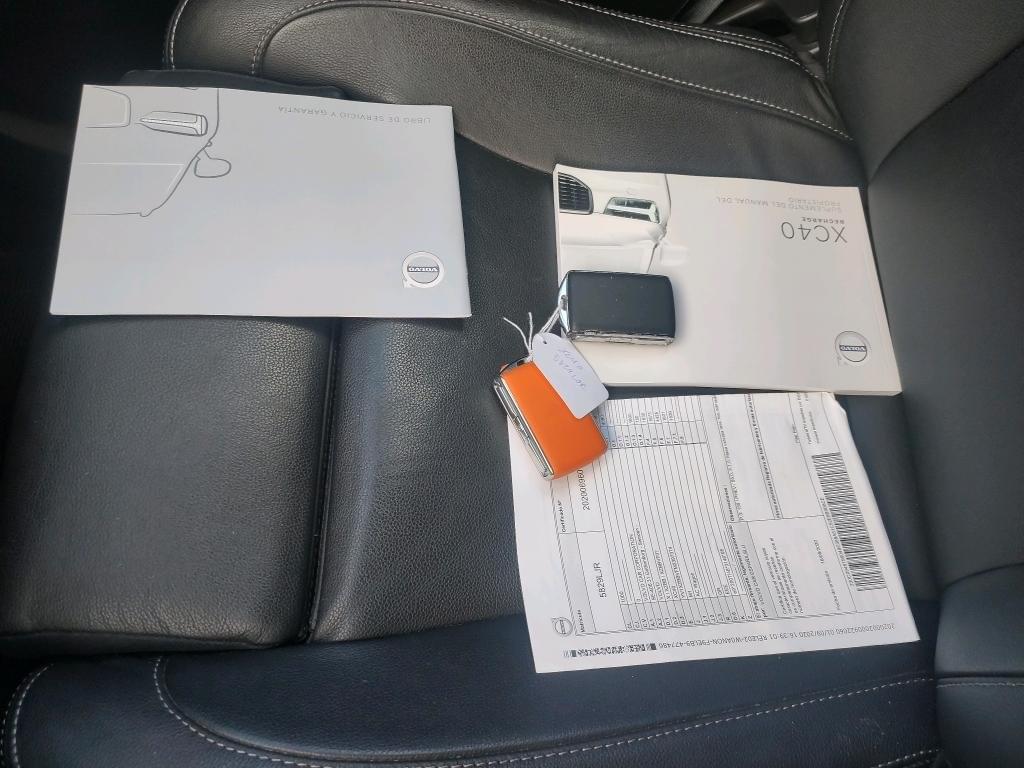 VOLVO XC40 1.5 PLUG-IN HYBRID INSCRIPTION T5 262CV 9 