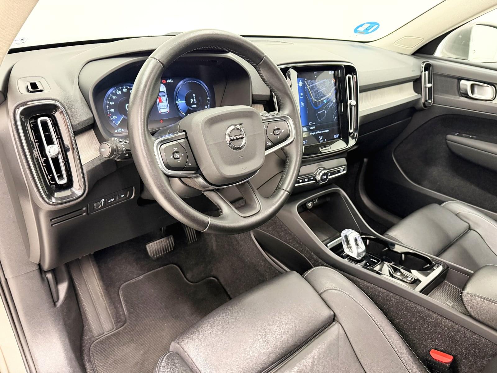 VOLVO XC40 1.5 PLUG-IN HYBRID INSCRIPTION T5 262CV 28 