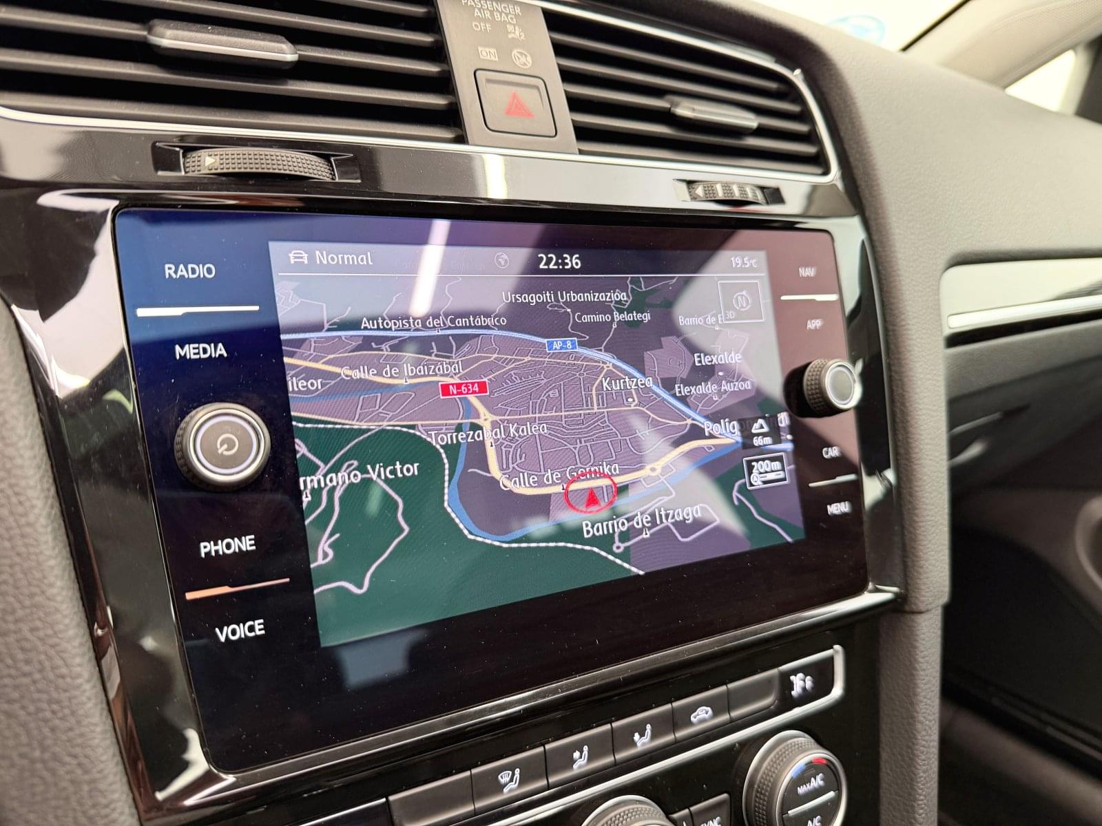 VOLKSWAGEN GOLF VARIANT SPORT BMT 2.0 TDI 150CV 32