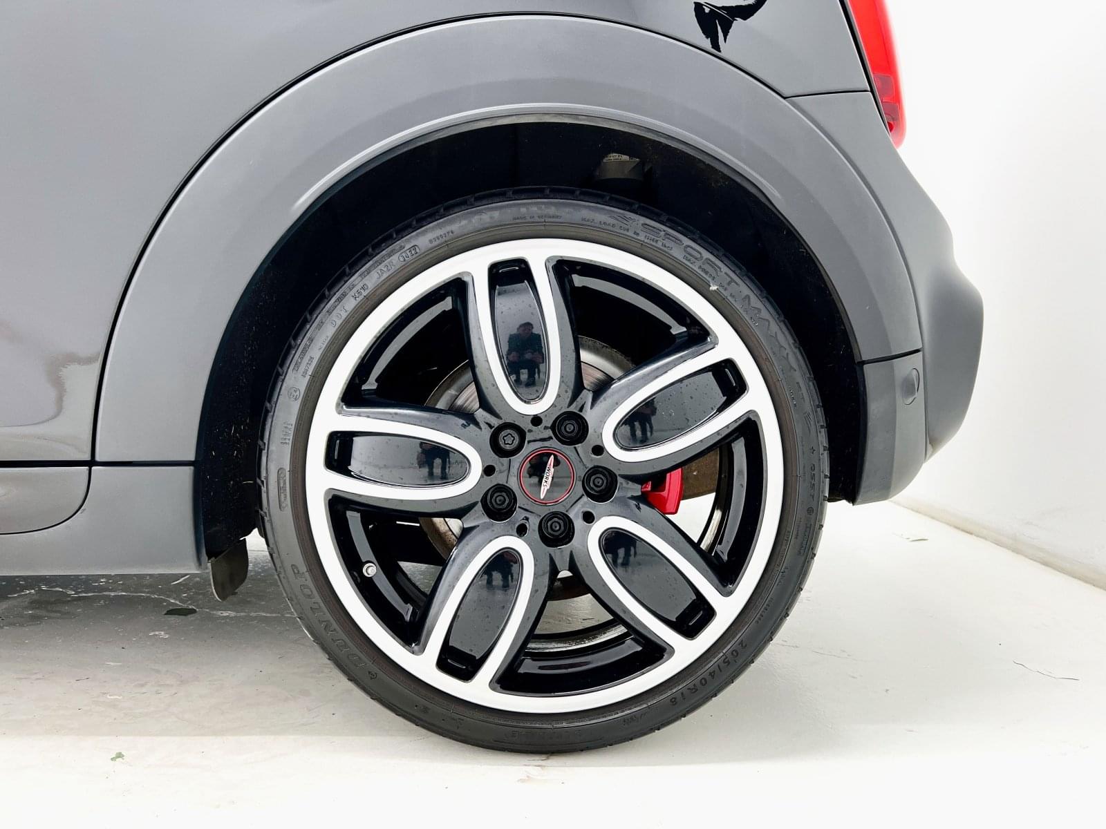 MINI MINI JOHN COOPER WORKS AUTO 24 