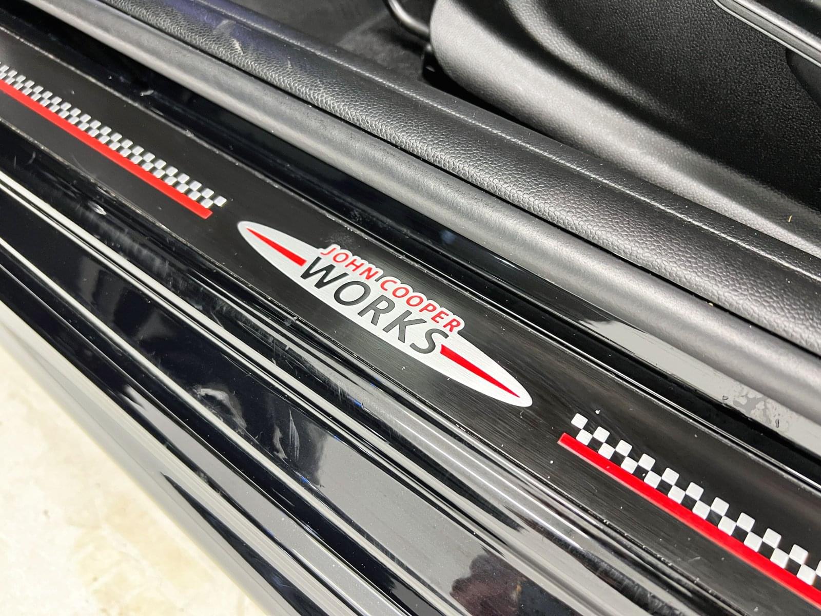 MINI MINI JOHN COOPER WORKS AUTO 30 