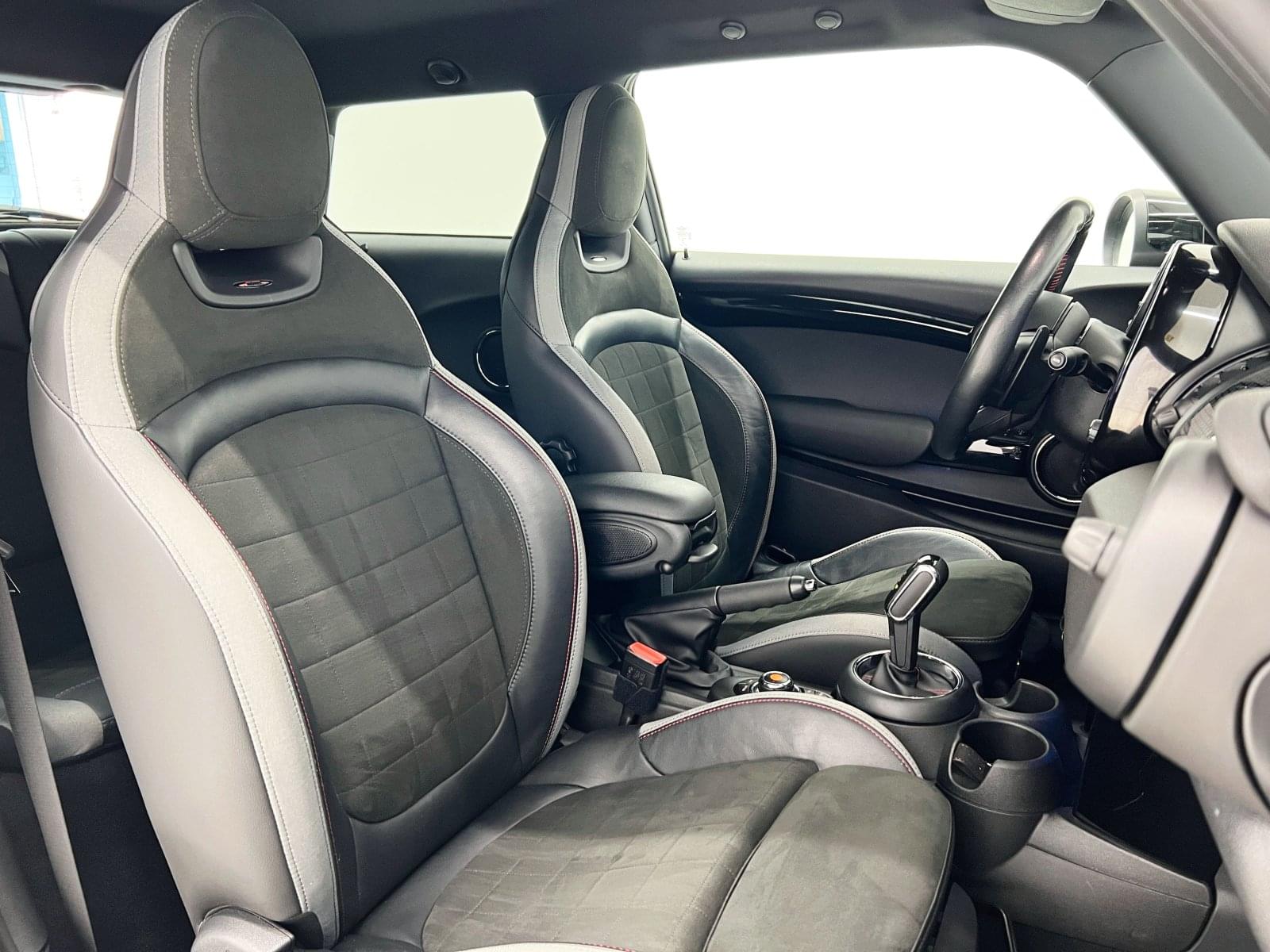 MINI MINI JOHN COOPER WORKS AUTO 47 