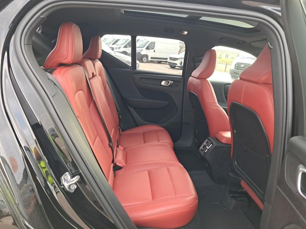VOLVO XC40 2.0 D3 INSCRIPTION AUTO 11 