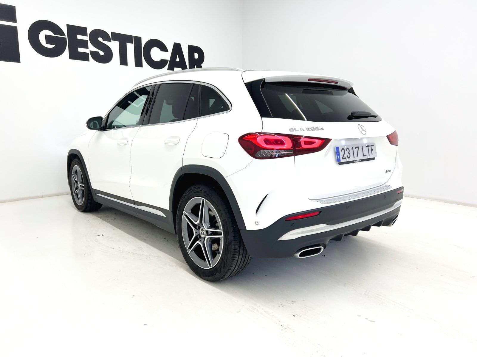 MERCEDES CLASE GLA 200D 150CV AUTO AMG 10 