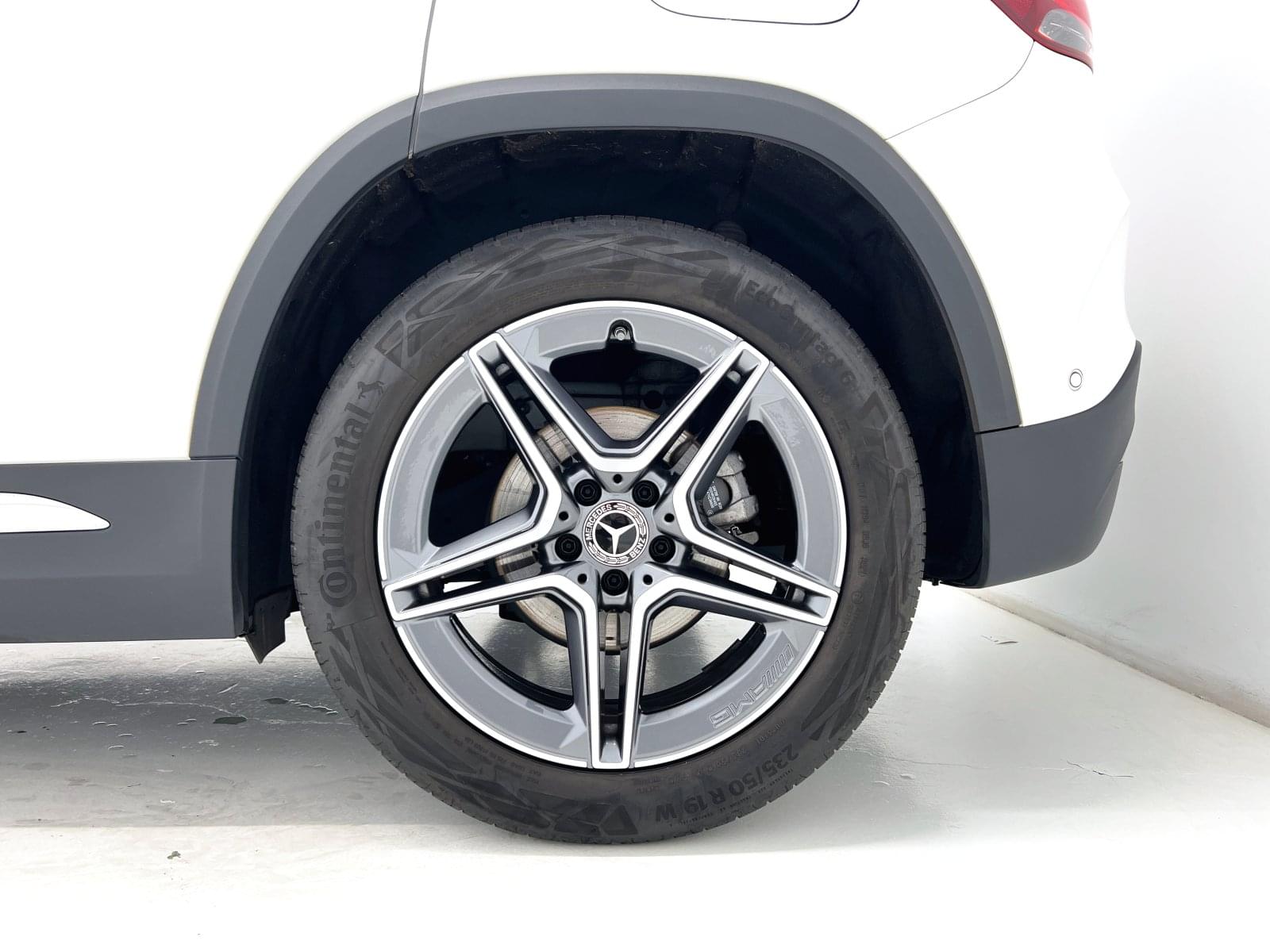 MERCEDES CLASE GLA 200D 150CV AUTO AMG 21 