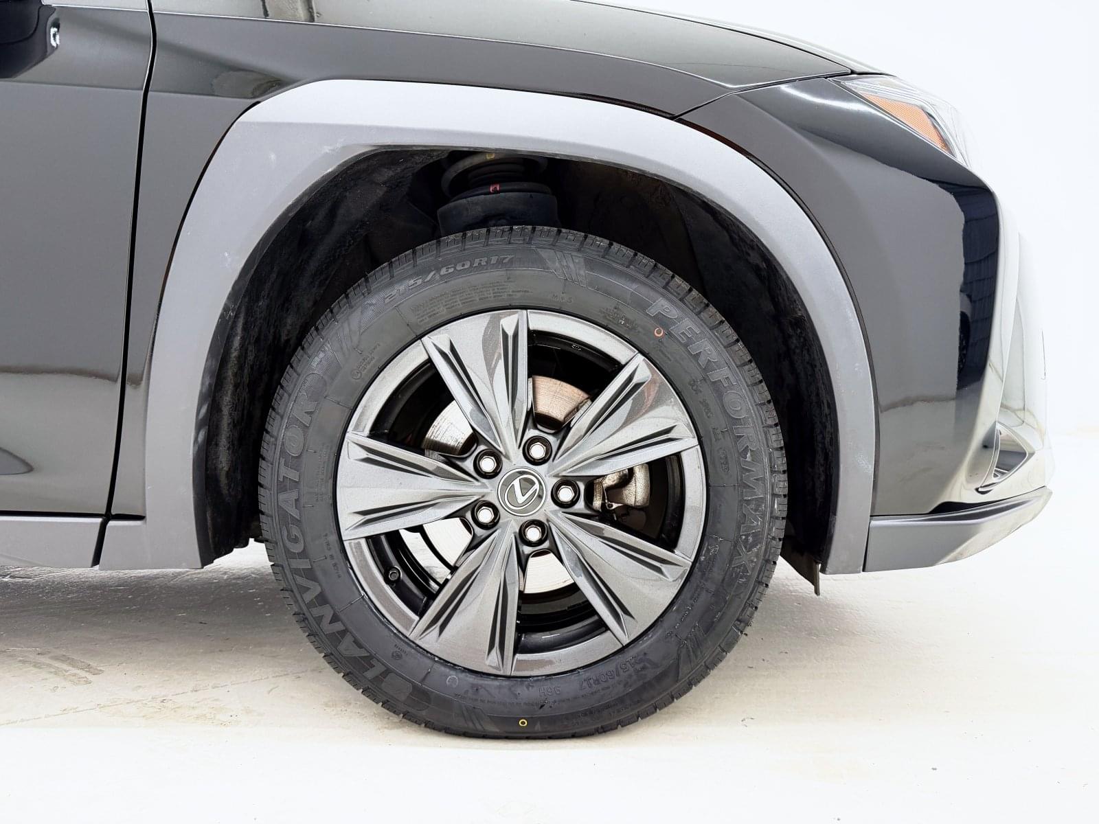 LEXUS UX 250H 184 CV 19