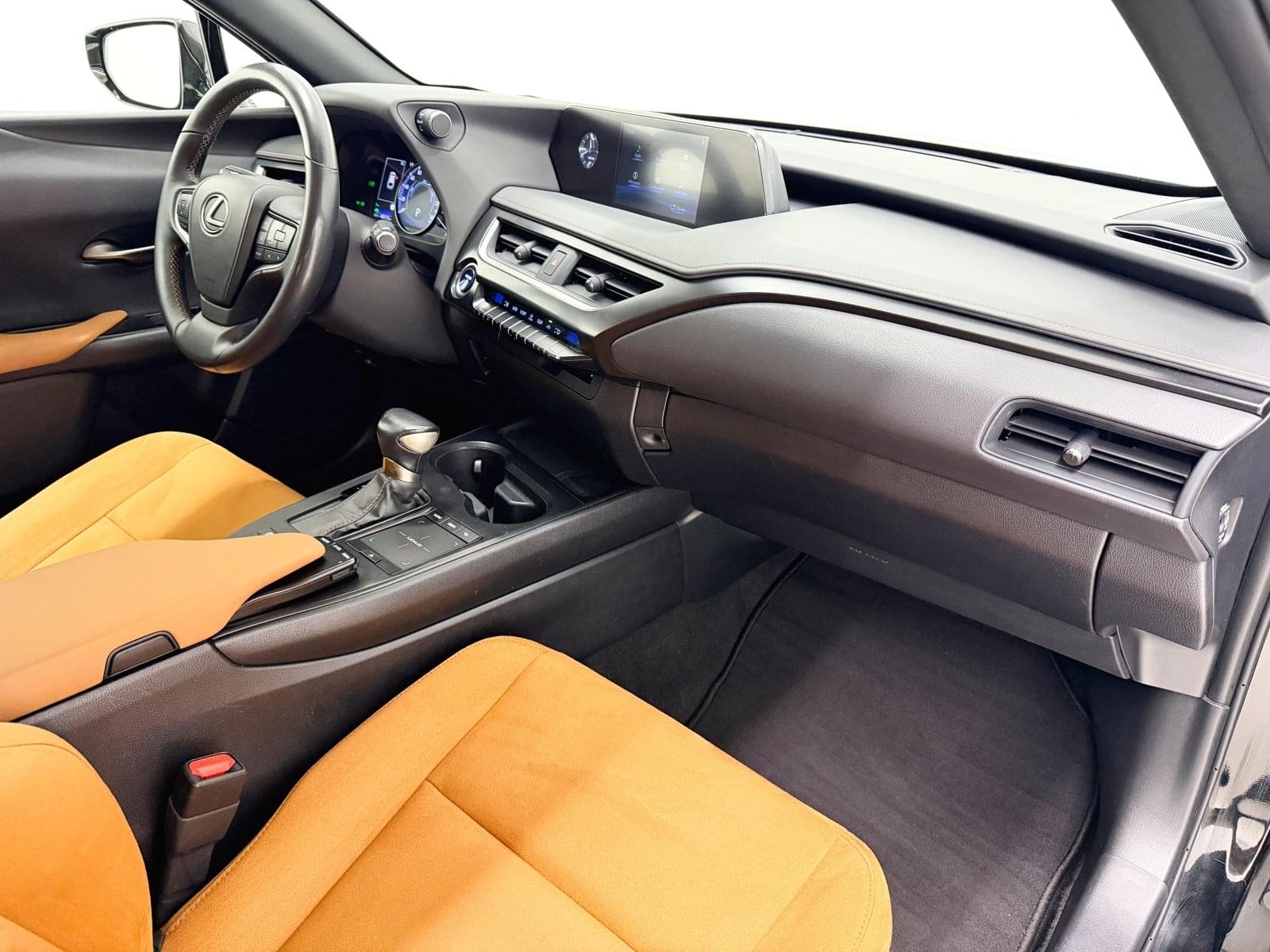 LEXUS UX 250H 184 CV 36