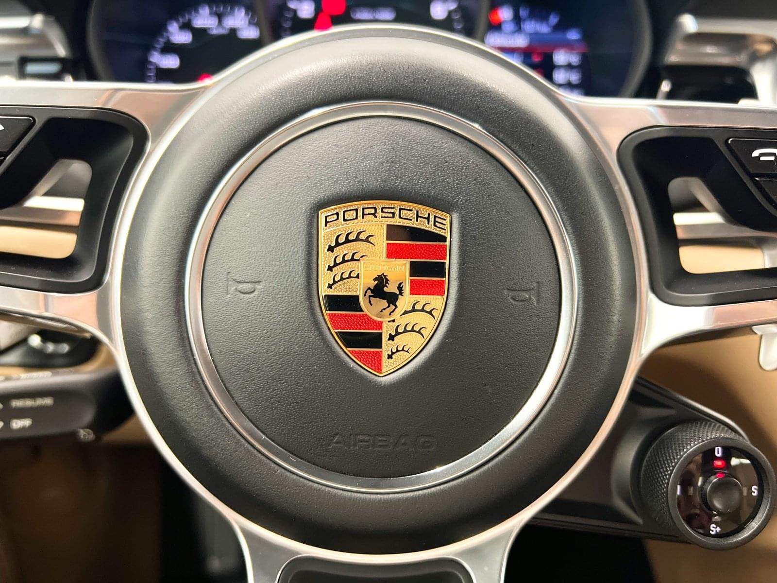PORSCHE MACAN 245CV 32 