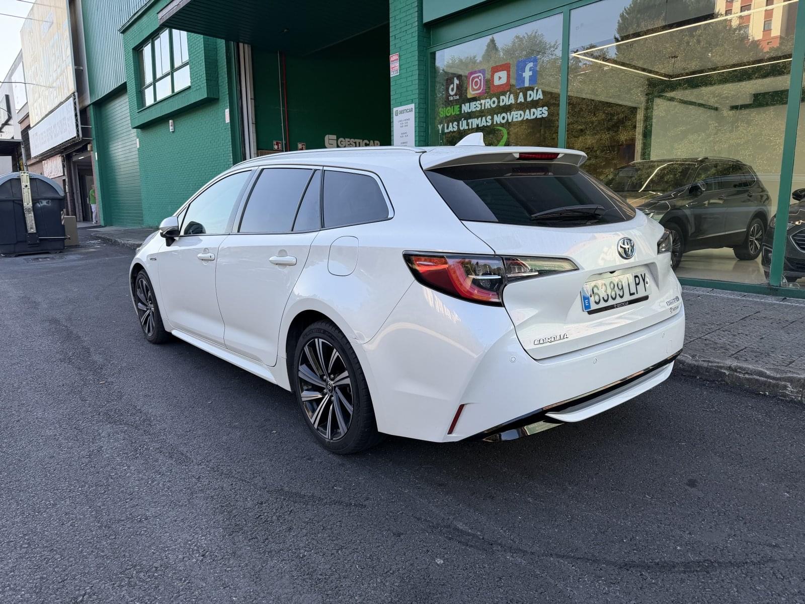 TOYOTA COROLLA 180H STYLE E-CVT TOURING SPORT 4 