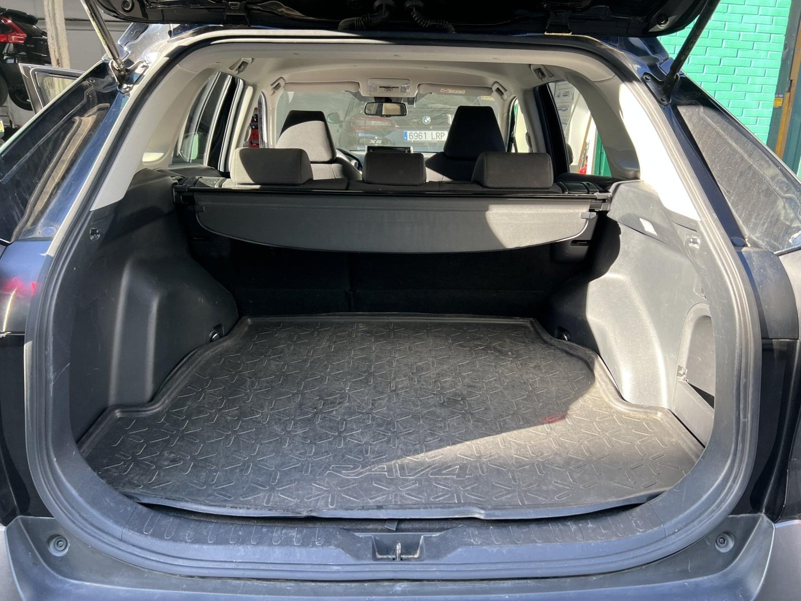 TOYOTA RAV4 2.5L 220H ADVANCE 5 