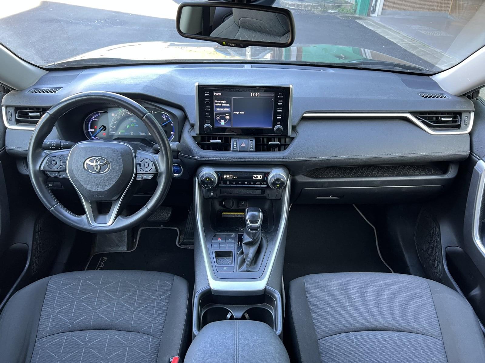 TOYOTA RAV4 2.5L 220H ADVANCE 12 