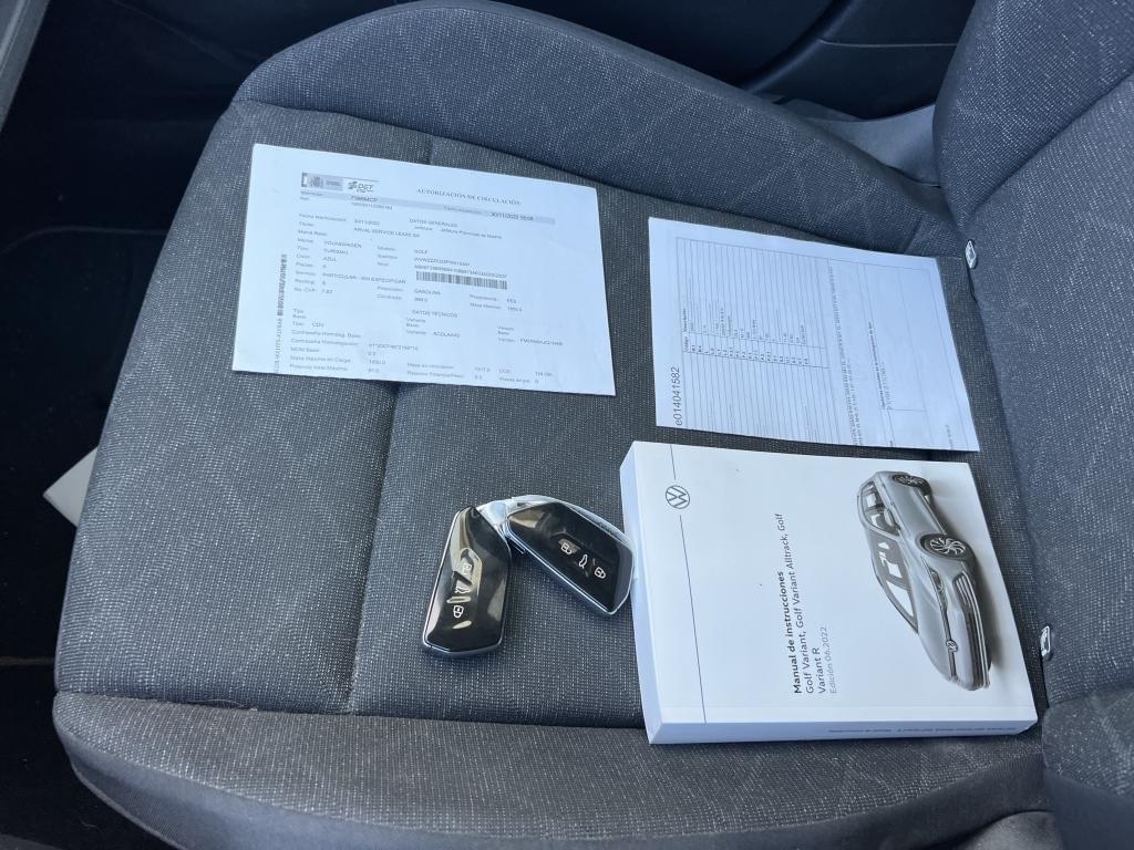 VOLKSWAGEN GOLF LIFE1.0 TSI VARIANT 110CV 9 