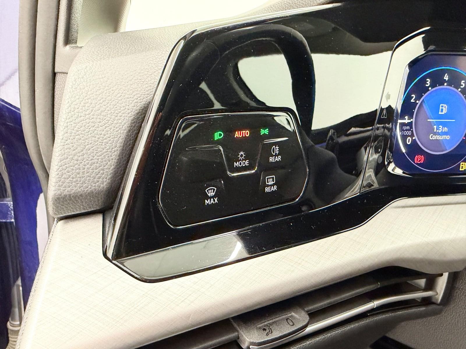 VOLKSWAGEN GOLF LIFE1.0 TSI VARIANT 110CV 26 