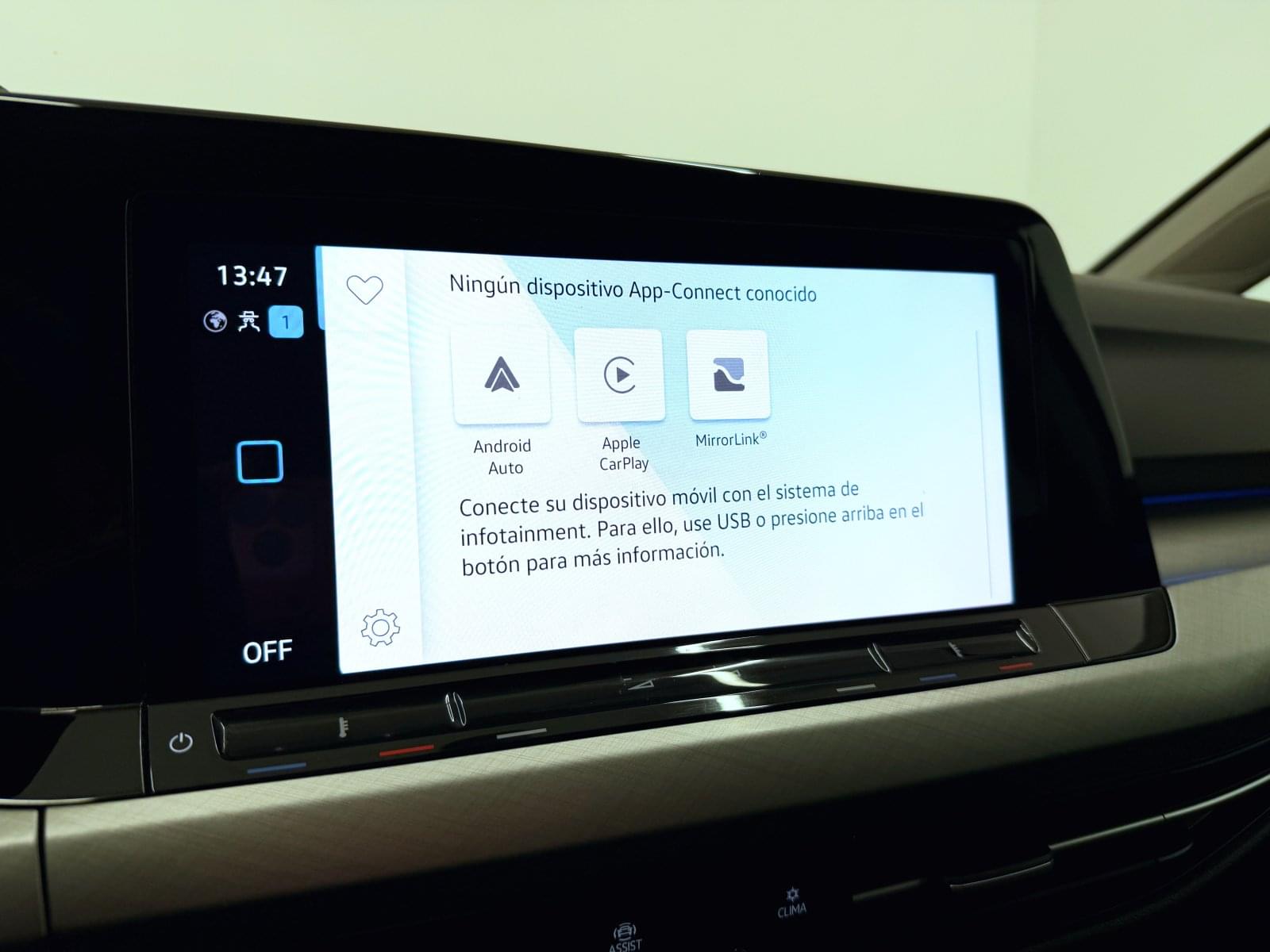 VOLKSWAGEN GOLF LIFE1.0 TSI VARIANT 110CV 33 