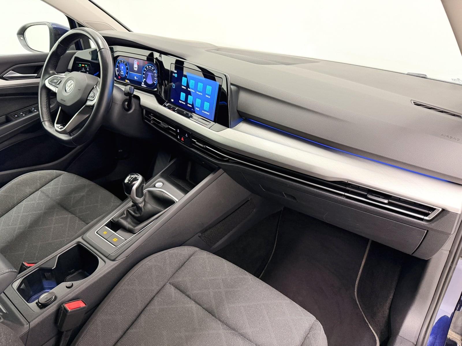 VOLKSWAGEN GOLF LIFE1.0 TSI VARIANT 110CV 38 