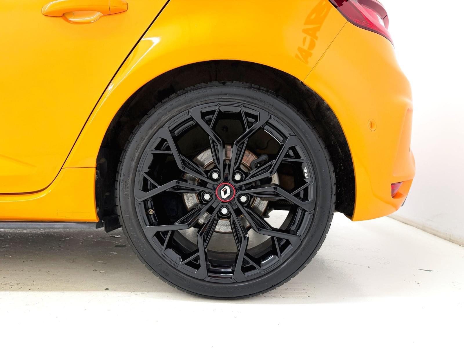 RENAULT MéGANE RS 280CV 23