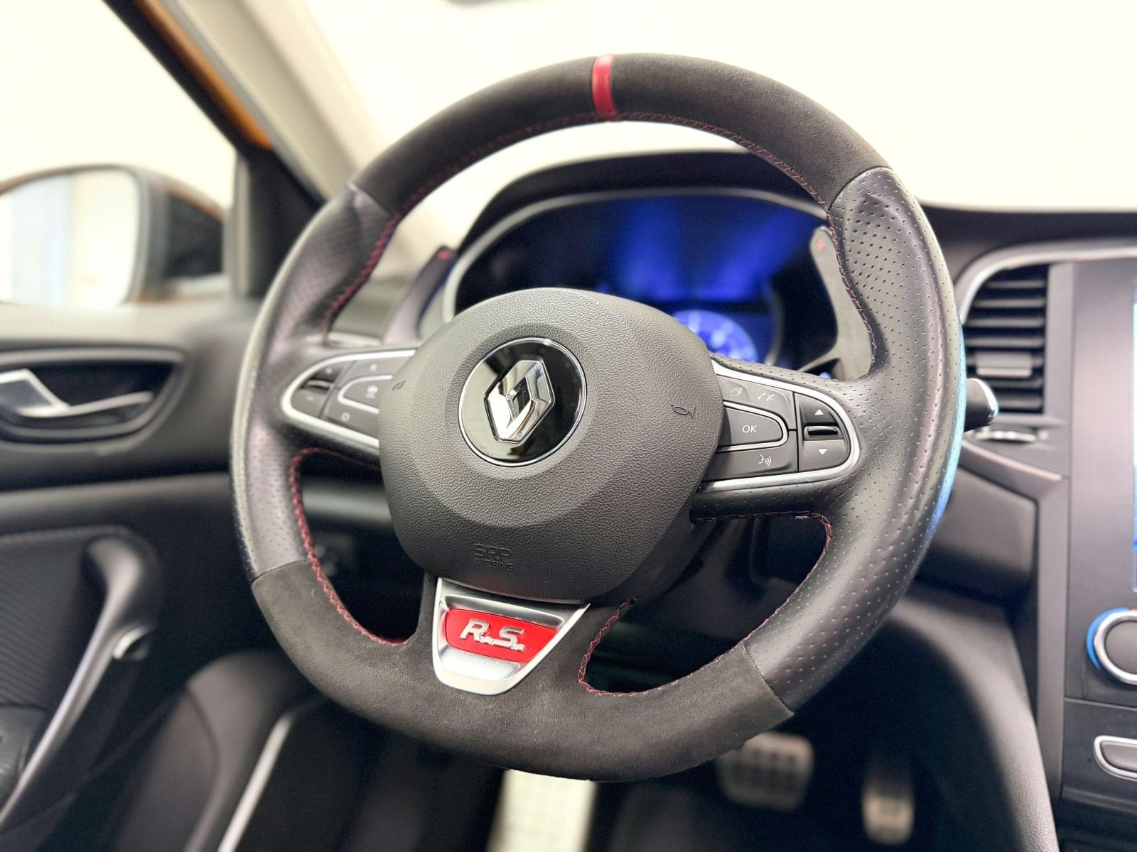 RENAULT MéGANE RS 280CV 31