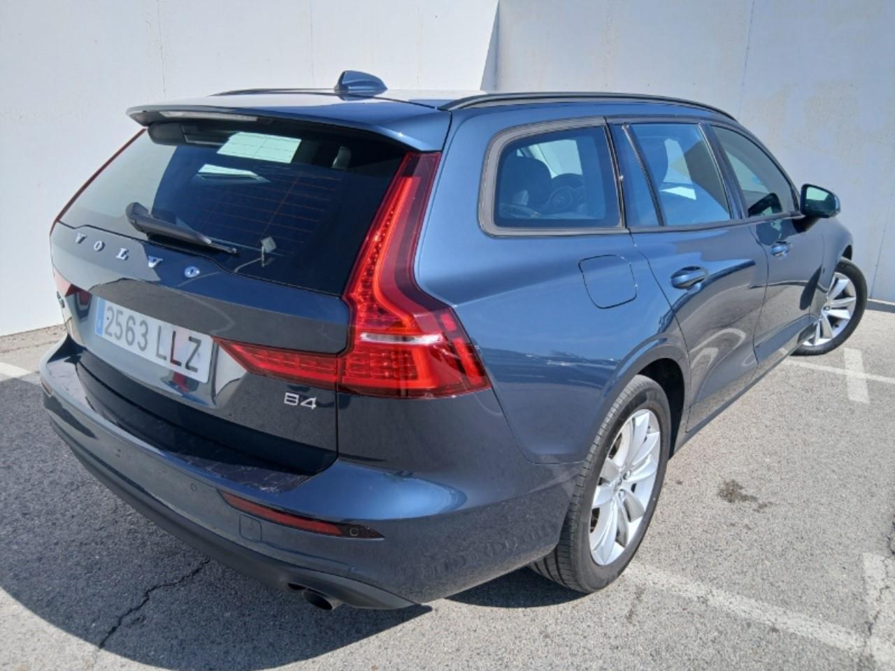 VOLVO V60 2.0 B4 MOMENTUM CORE AUTO 197CV 3 