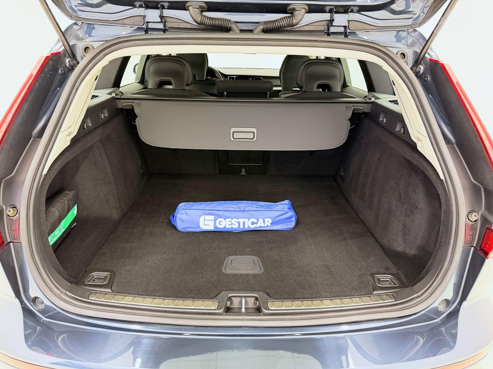 VOLVO V60 2.0 B4 MOMENTUM CORE AUTO 197CV 14 