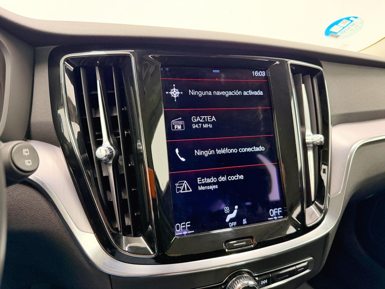 VOLVO V60 2.0 B4 MOMENTUM CORE AUTO 197CV 33 