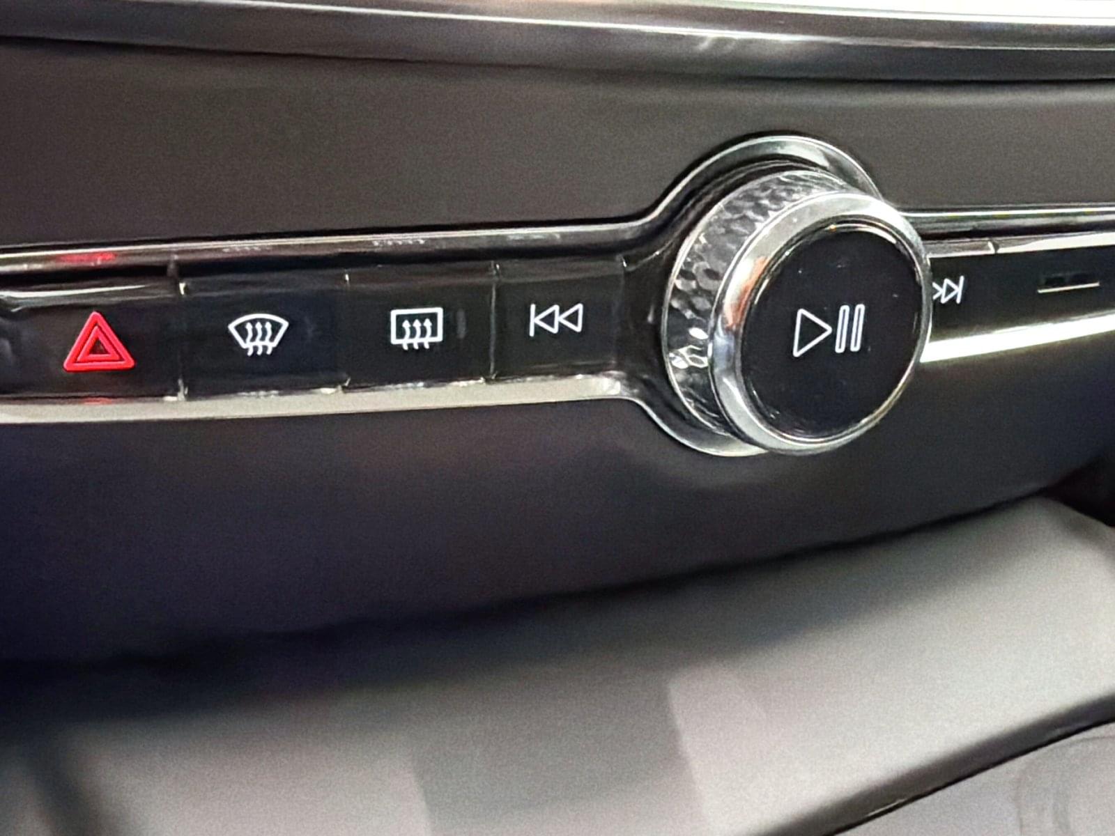 VOLVO V60 2.0 B4 MOMENTUM CORE AUTO 197CV 34 