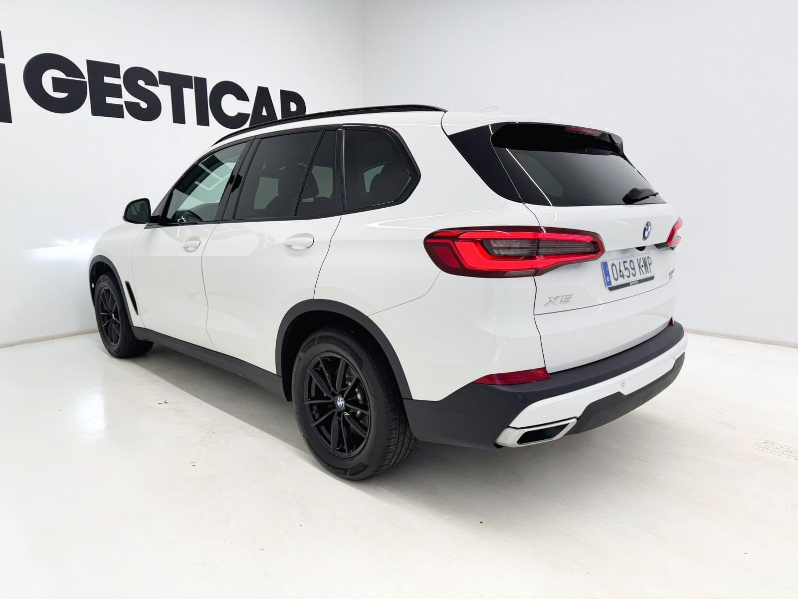 BMW X5 XDRIVE40I 340CV 10 