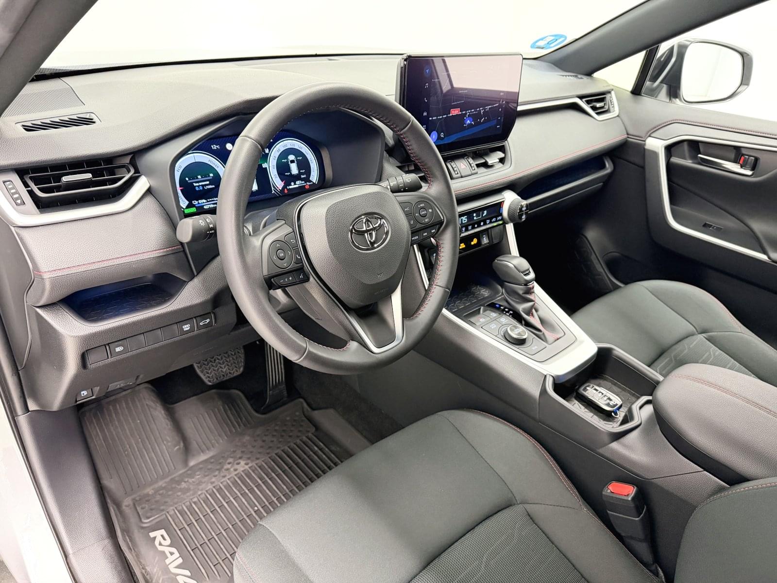 TOYOTA RAV4 PLUGIN 300PH ECVT ADVANCE 24 