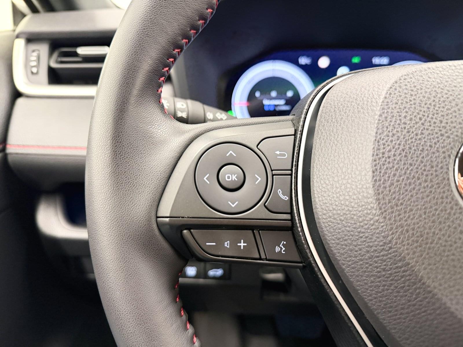 TOYOTA RAV4 PLUGIN 300PH ECVT ADVANCE 27 