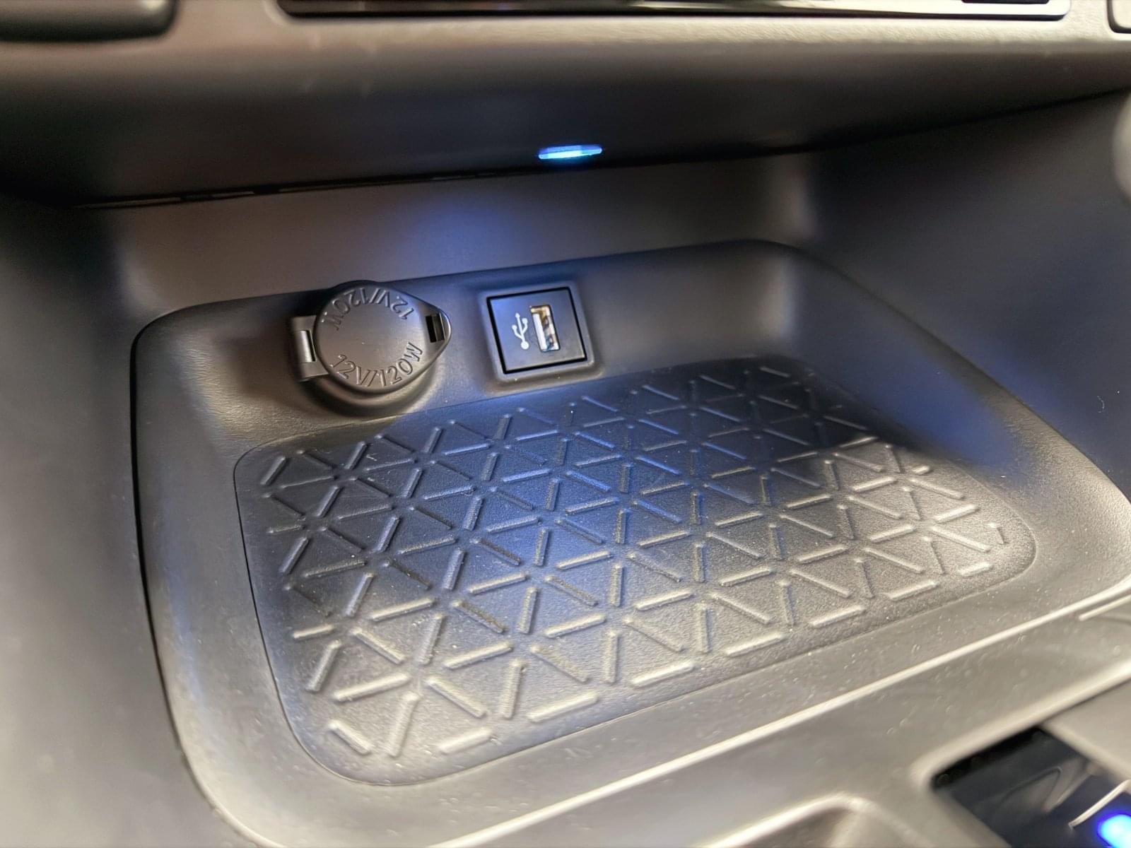 TOYOTA RAV4 PLUGIN 300PH ECVT ADVANCE 33 