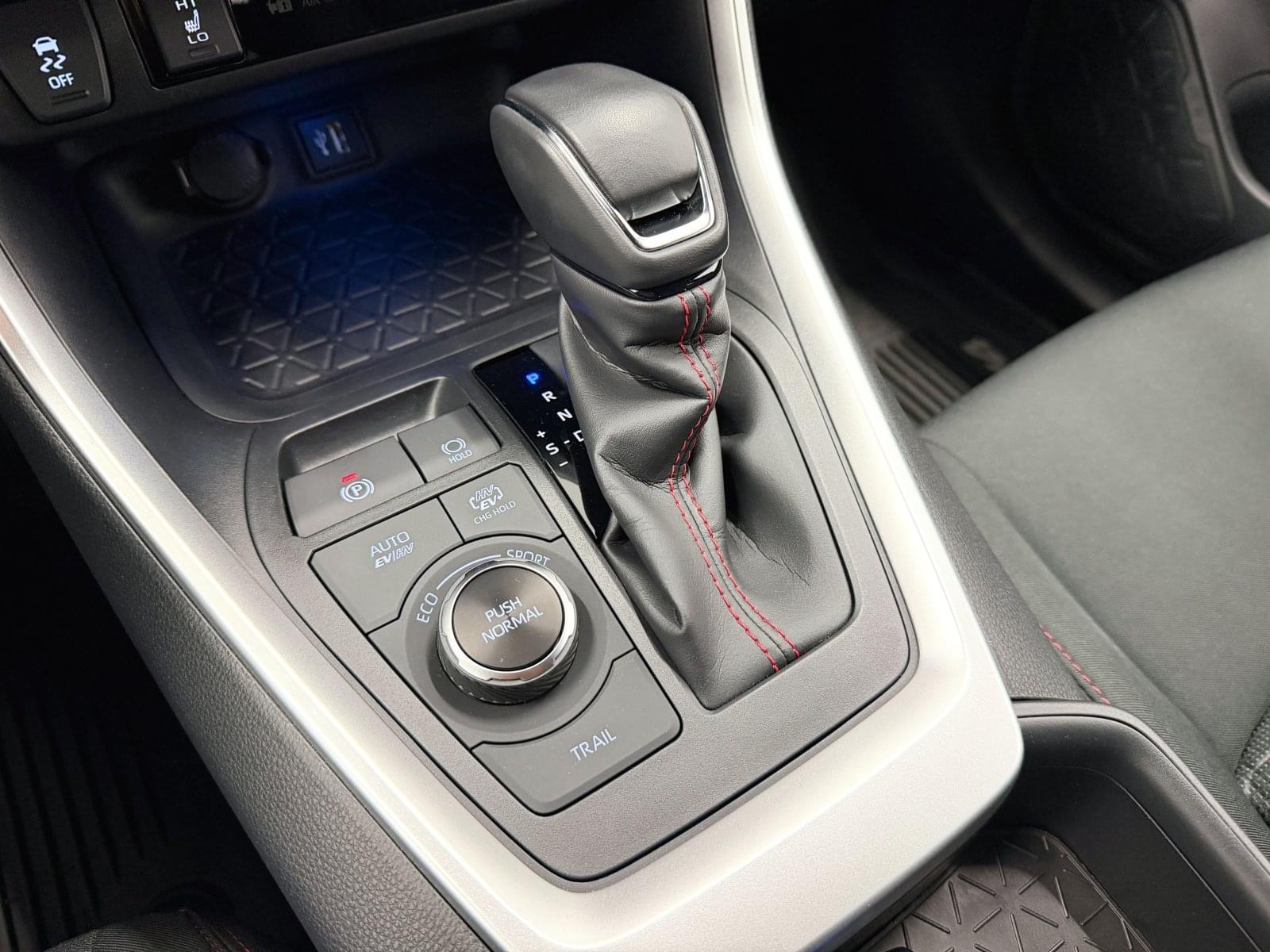 TOYOTA RAV4 PLUGIN 300PH ECVT ADVANCE 34 