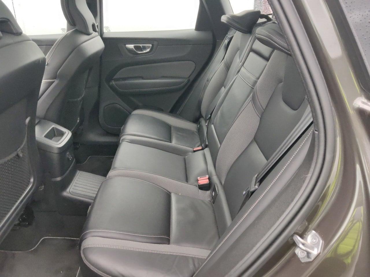 VOLVO XC60 2.0 T6 AWD RECHARGE R-DESIGN  340CV 11