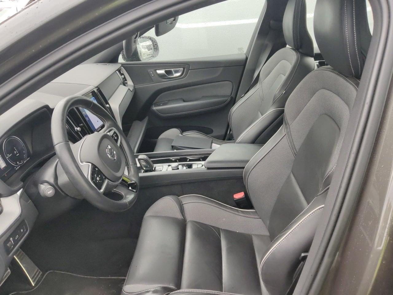 VOLVO XC60 2.0 T6 AWD RECHARGE R-DESIGN  340CV 6