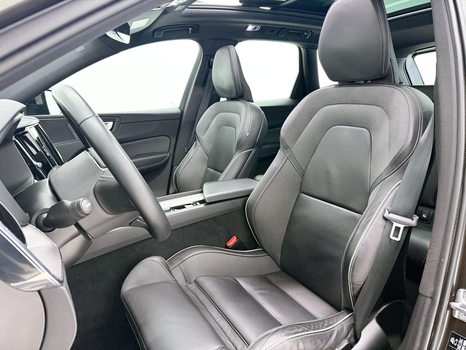 VOLVO XC60 2.0 T6 AWD RECHARGE R-DESIGN  340CV 25 